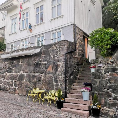 Charm Inn Arendal - City Center Exterior foto