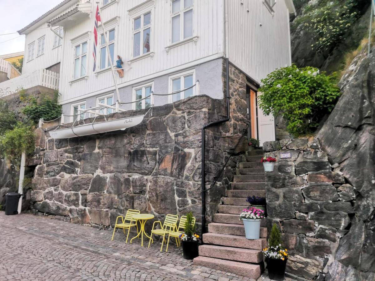 Charm Inn Arendal - City Center Exterior foto