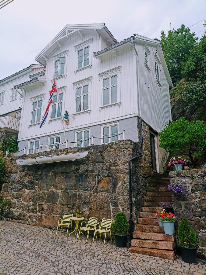 Charm Inn Arendal - City Center Exterior foto